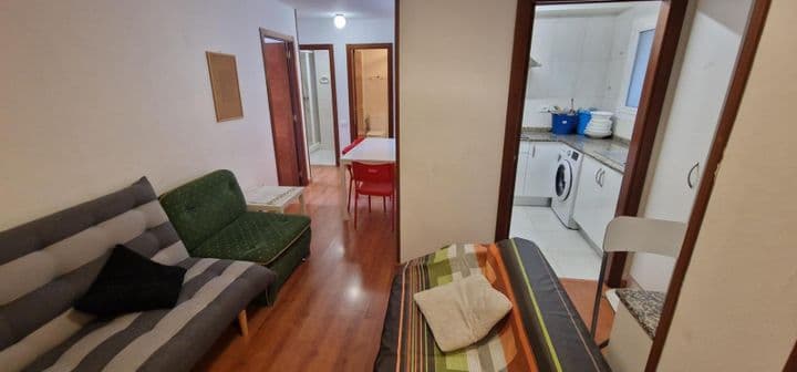 3 bedrooms apartment for rent in Santiago de Compostela, Spain - Image 3