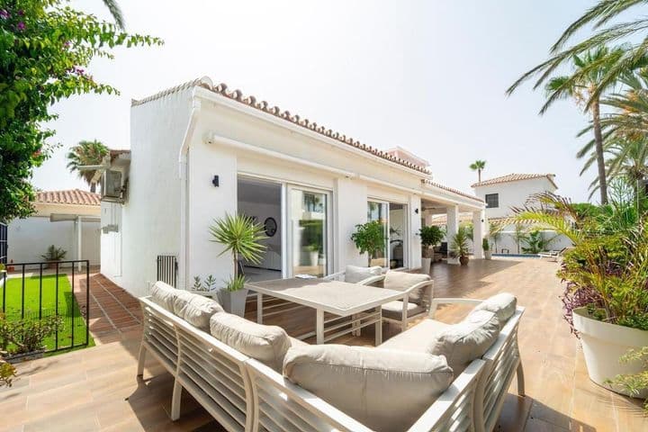 4 bedrooms house for rent in Marbesa, Spain - Image 3