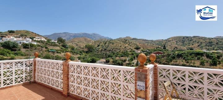 3 bedrooms house for sale in Vinuela, Spain - Image 2