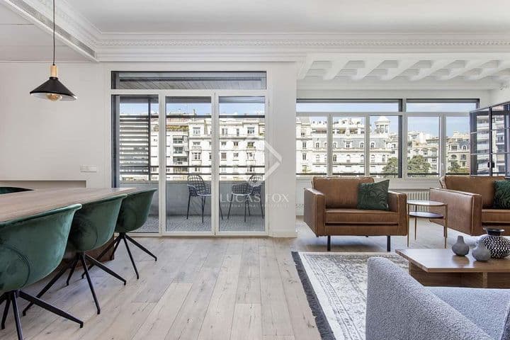 2 bedrooms apartment for rent in Barcelona, Spain - Image 5