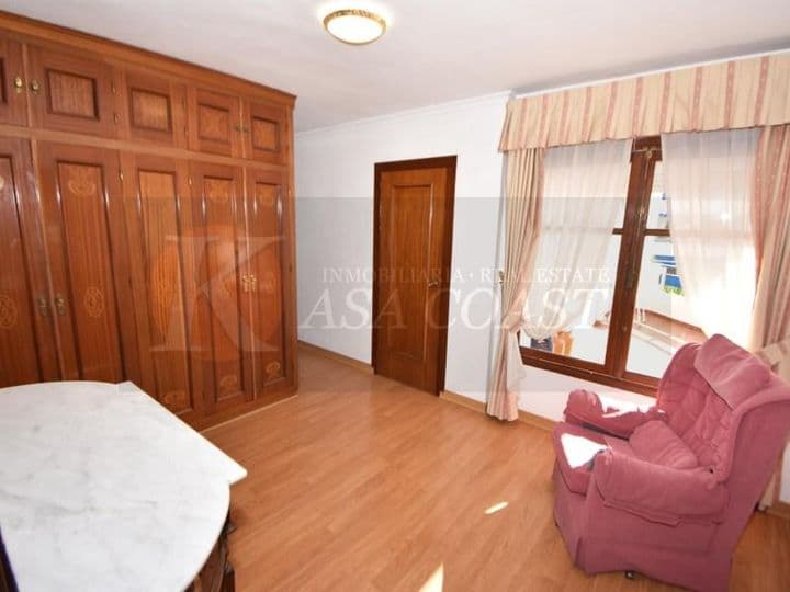 4 bedrooms apartment for rent in Centro Ciudad, Spain - Image 2