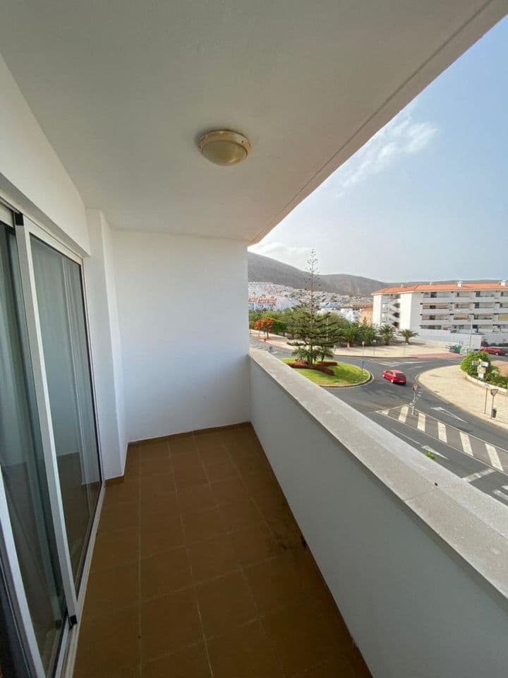 1 bedroom apartment for rent in Los Cristianos, Spain - Image 2