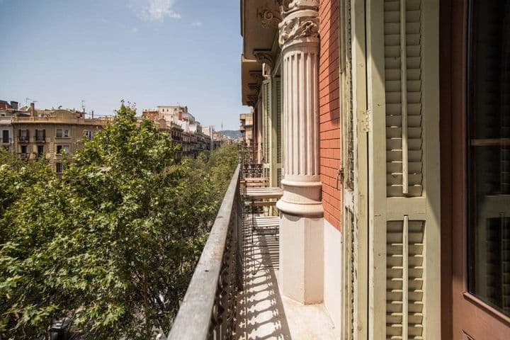 3 bedrooms apartment for rent in Esquerra de lEixample, Spain - Image 12