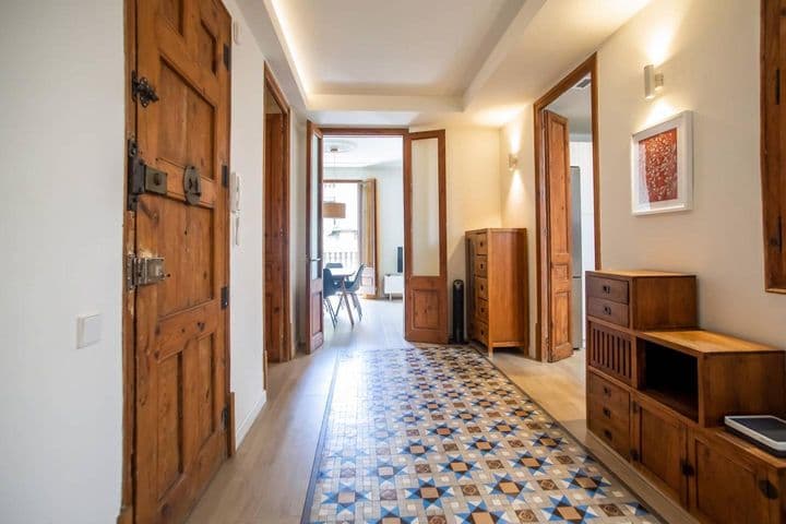 3 bedrooms apartment for rent in Esquerra de lEixample, Spain - Image 6