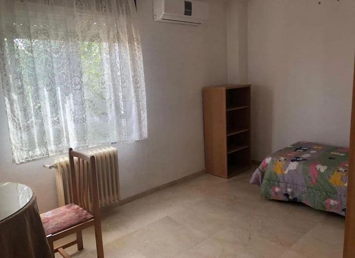 4 bedrooms apartment for rent in Beiro, Spain - Image 5