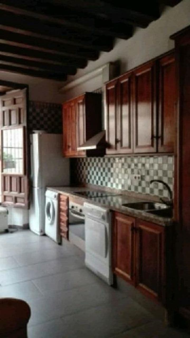 2 bedrooms apartment for rent in Albaicin, Spain - Image 2