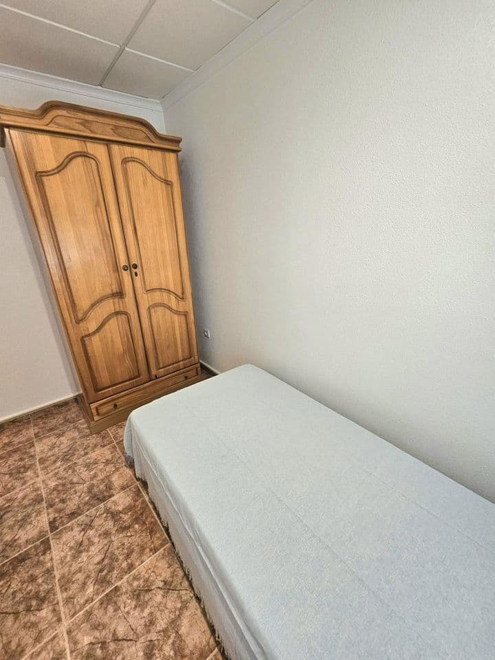 3 bedrooms apartment for rent in Zona Pueblo, Spain - Image 9