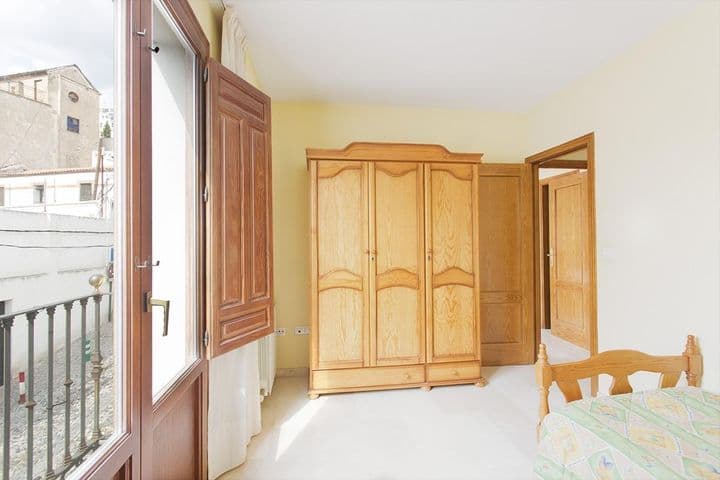 3 bedrooms apartment for rent in Albaicin, Spain - Image 10