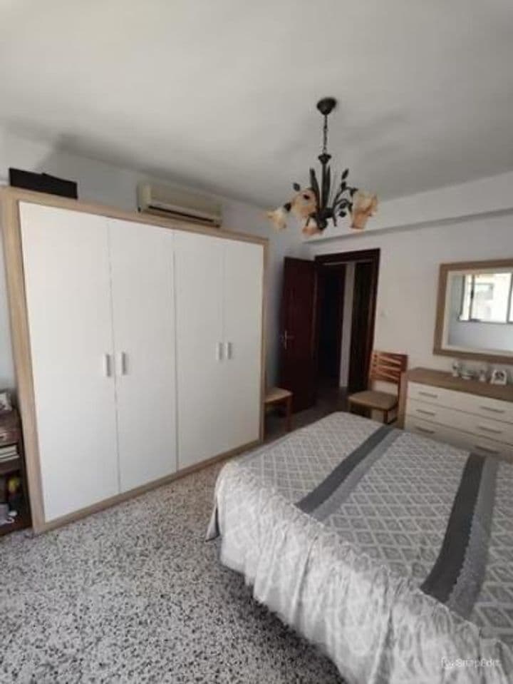 2 bedrooms apartment for rent in Granada, Spain - Image 3