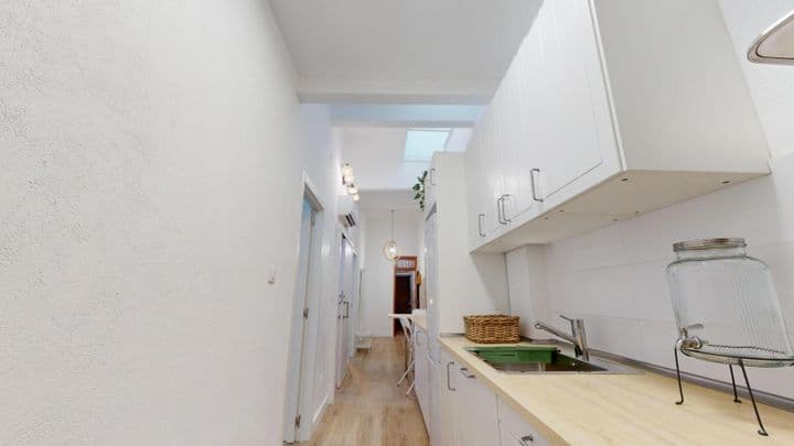 2 bedrooms apartment for sale in Centro, Spain - Image 3