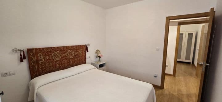 2 bedrooms apartment for rent in Gijon, Spain - Image 9