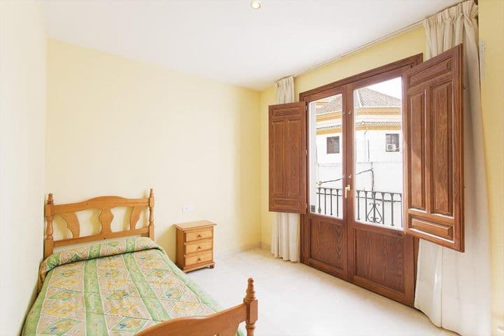 3 bedrooms apartment for rent in Albaicin, Spain - Image 9