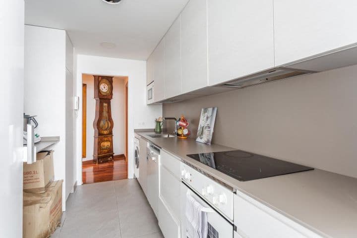 3 bedrooms apartment for rent in Pamplona, Spain - Image 11