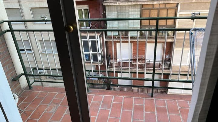 3 bedrooms apartment for rent in Centro-Sagrario, Spain - Image 11