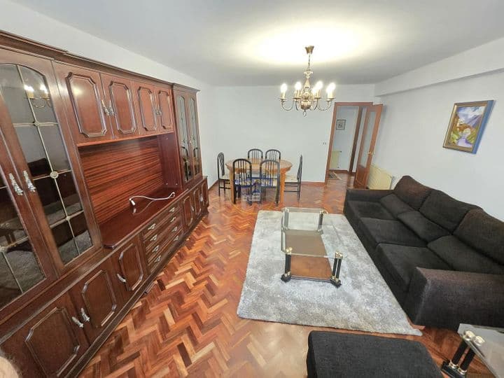 4 bedrooms apartment for rent in Vigo, Spain - Image 4