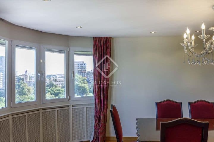 7 bedrooms apartment for rent in Valencia, Spain - Image 8