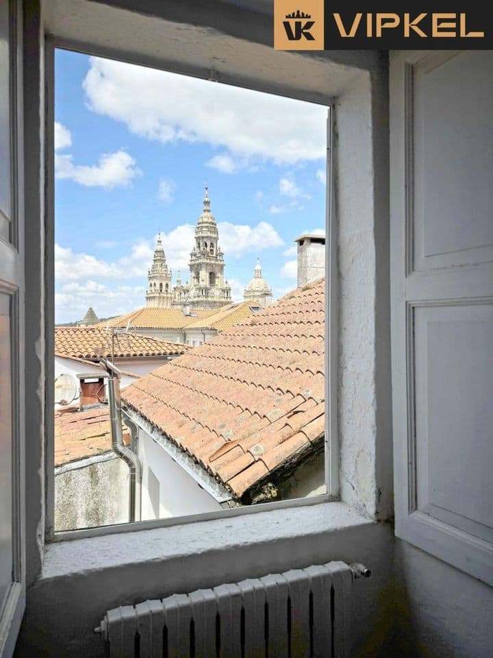 4 bedrooms apartment for sale in Santiago de Compostela, Spain - Image 2