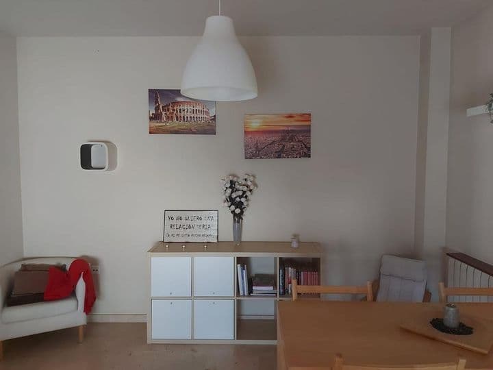 2 bedrooms apartment for rent in Vega de Granada, Spain - Image 5