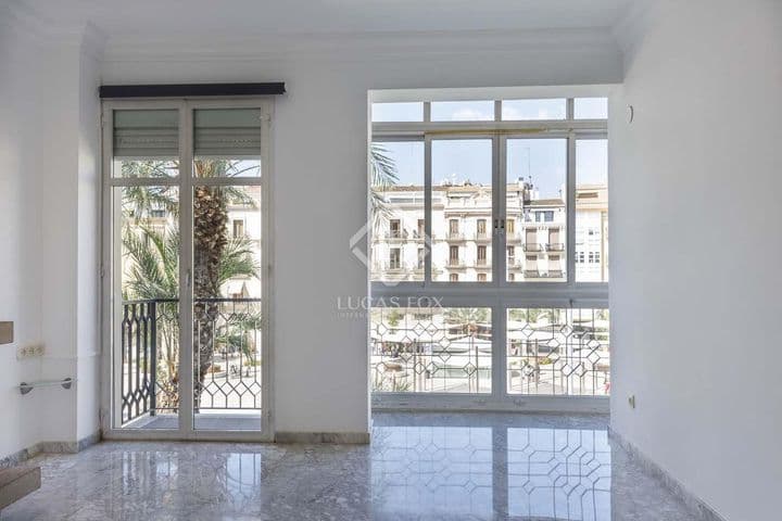 4 bedrooms apartment for rent in Valencia, Spain - Image 7