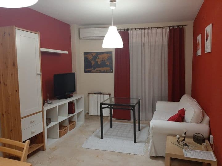 2 bedrooms apartment for rent in Vega de Granada, Spain