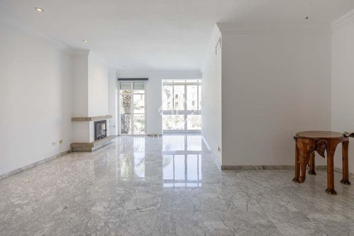 4 bedrooms apartment for rent in Valencia, Spain - Image 2