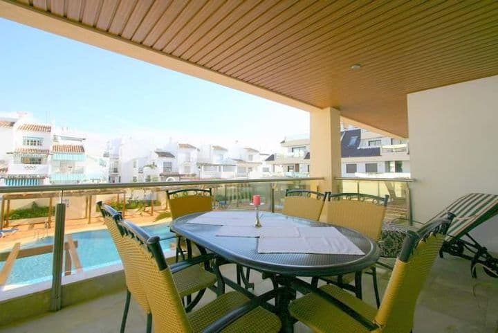 2 bedrooms apartment for sale in La Duquesa, Spain - Image 10