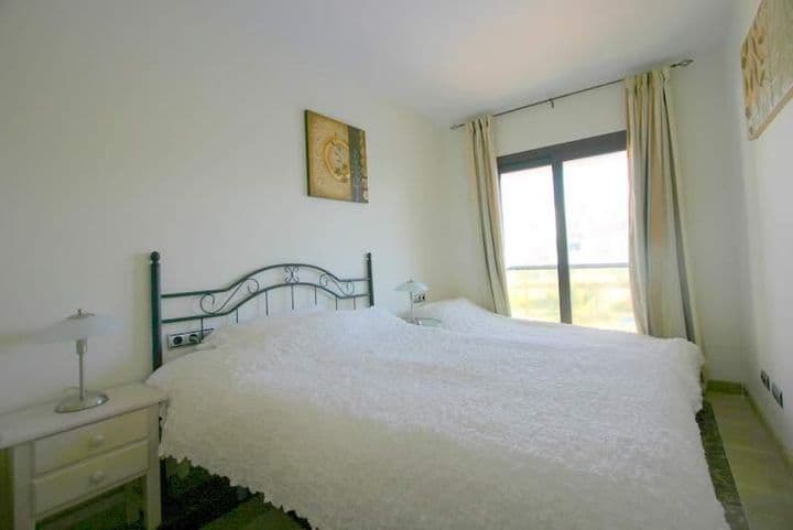 2 bedrooms apartment for sale in La Duquesa, Spain - Image 8