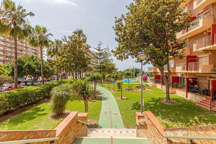 Apartment for rent in Parque de la Paloma, Spain - Image 4