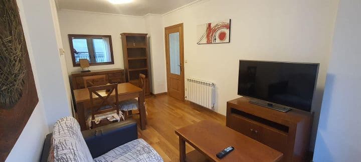 1 bedroom apartment for rent in Vigo, Spain - Image 5