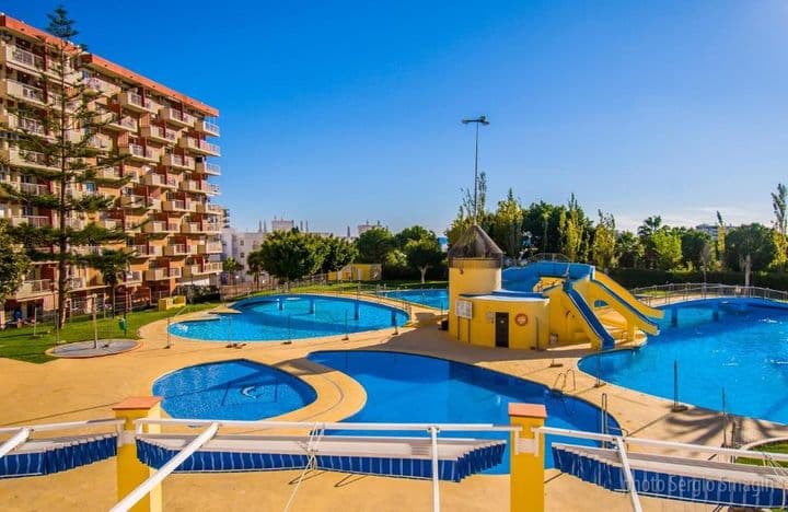 1 bedroom apartment for rent in Parque de la Paloma, Spain - Image 3