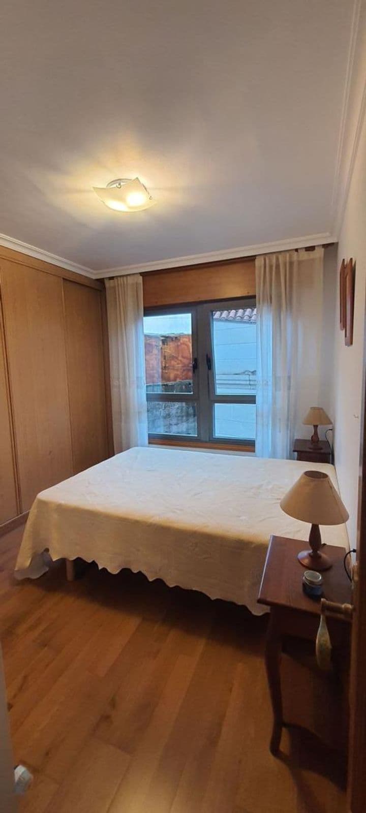 1 bedroom apartment for rent in Vigo, Spain - Image 8