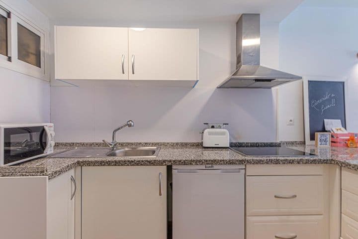 Apartment for rent in Parque de la Paloma, Spain - Image 8