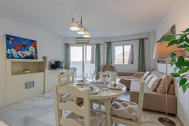 1 bedroom apartment for rent in Parque de la Paloma, Spain - Image 2