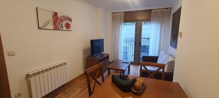 1 bedroom apartment for rent in Vigo, Spain - Image 4