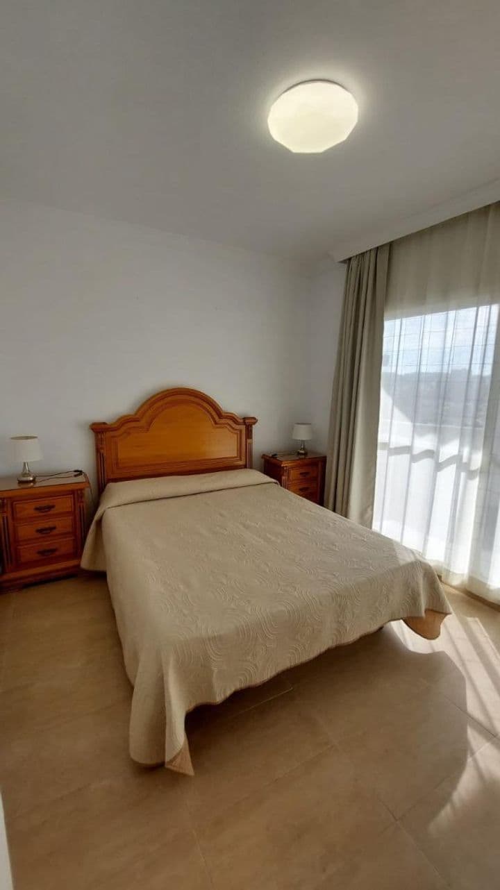 1 bedroom apartment for rent in Parque de la Paloma, Spain - Image 7