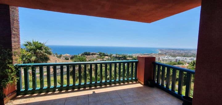 2 bedrooms apartment for rent in El Higueron - Capellania, Spain