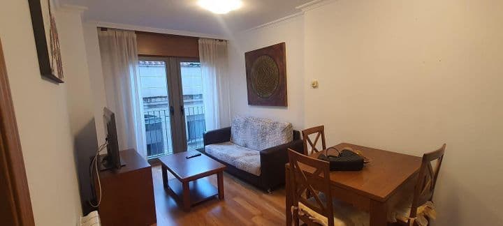 1 bedroom apartment for rent in Vigo, Spain - Image 2