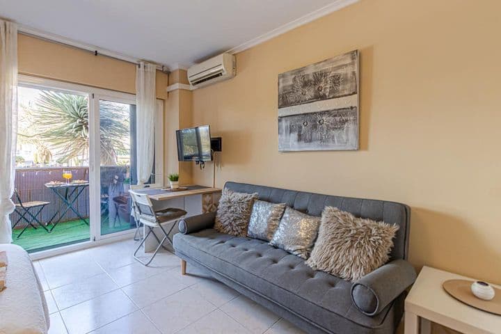 Apartment for rent in Parque de la Paloma, Spain - Image 6