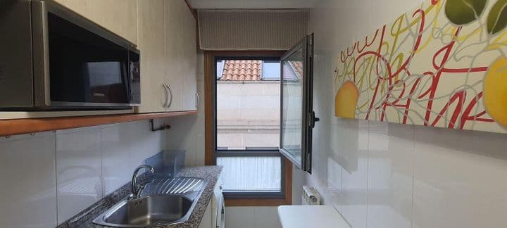 1 bedroom apartment for rent in Vigo, Spain - Image 10