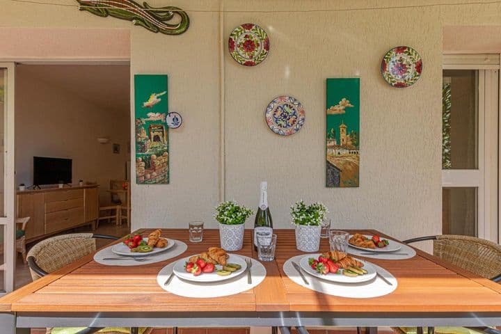 1 bedroom apartment for rent in Parque de la Paloma, Spain - Image 11