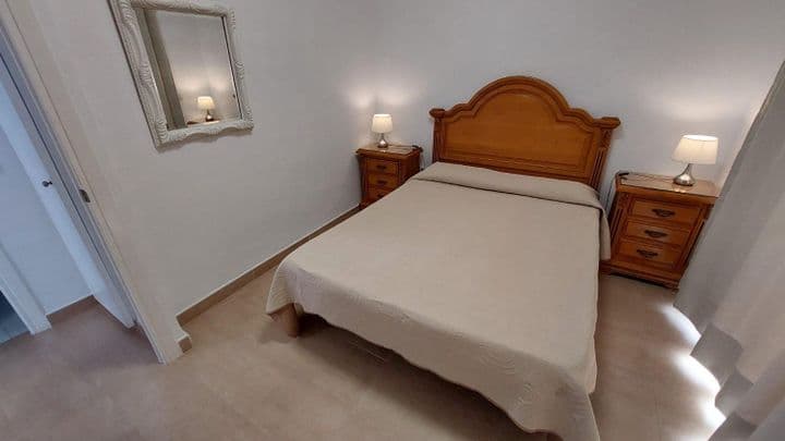 1 bedroom apartment for rent in Parque de la Paloma, Spain - Image 9