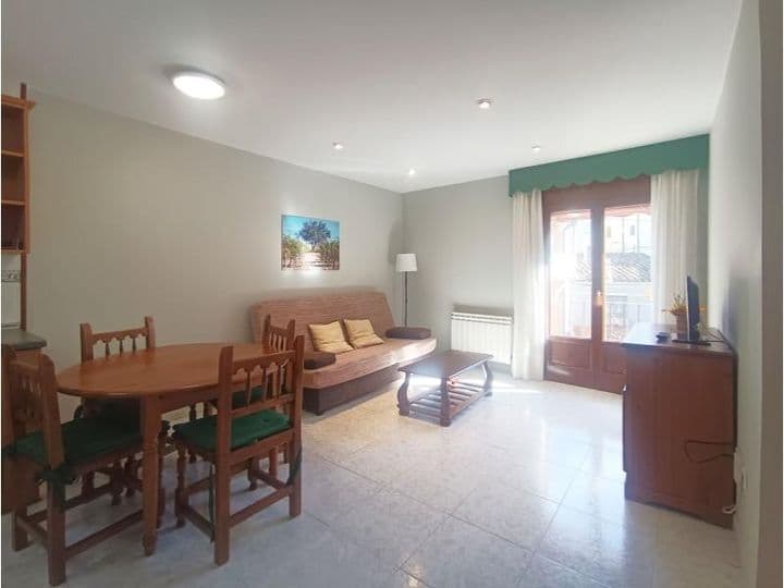 2 bedrooms apartment for rent in Huesca, Spain - Image 6