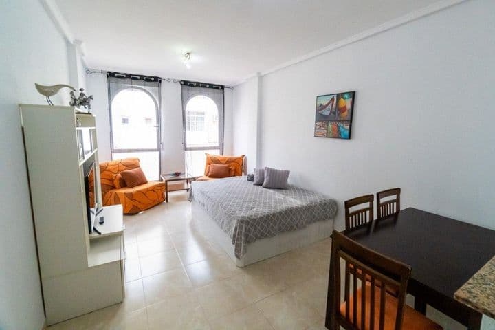 Apartment for rent in Playa del Cura, Spain