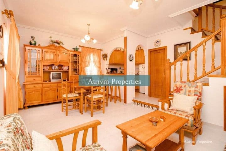 2 bedrooms house for rent in Torrevieja, Spain - Image 3