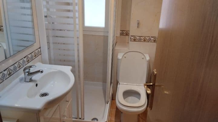 2 bedrooms apartment for rent in Zaragoza, Spain - Image 10