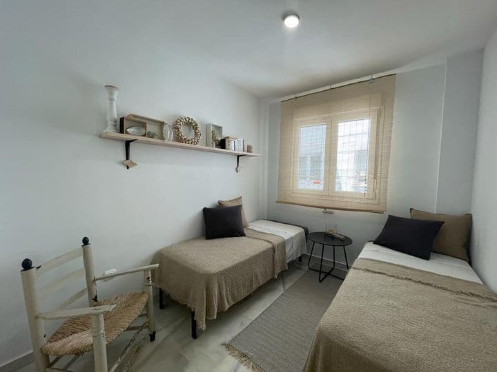 2 bedrooms apartment for rent in Motril, Spain - Image 11