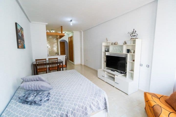 Apartment for rent in Playa del Cura, Spain - Image 3