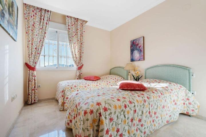 3 bedrooms house for sale in Nueva Andalucia, Spain - Image 9