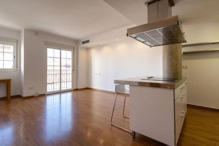 1 bedroom apartment for rent in Centro, Spain - Image 7