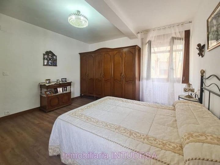 3 bedrooms apartment for rent in Navarre, Spain - Image 8